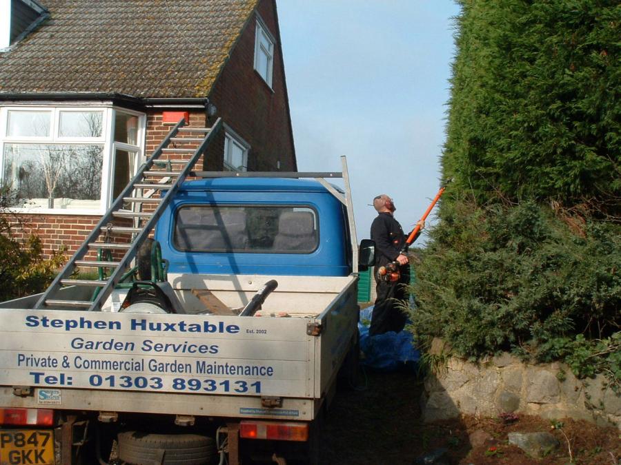 Stephen Huxtable Garden Maintenance Services